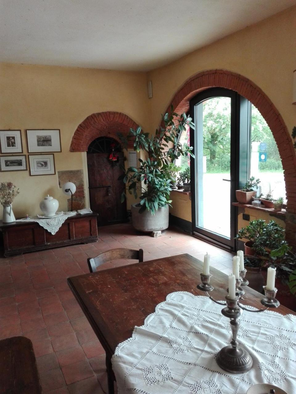 בית הארחה בארברינו די ואל ד'אלסה 	Torre Di Ponzano מראה חיצוני תמונה